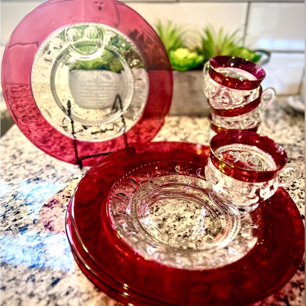 Stunning 1940s Tiffin Franciscan Kings Crown Thumbprint Ruby Red Flashed 8pc Set - Picture 2 of 16